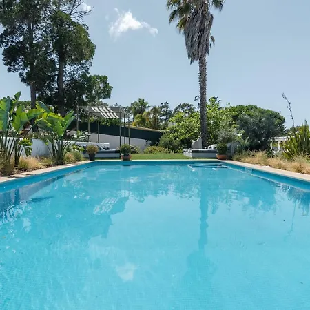 Villa Estoril Дом отдыха Эшторил